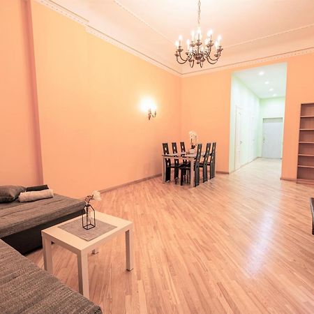 Winwinstay Art Nouveau Apartment Riga Exterior photo